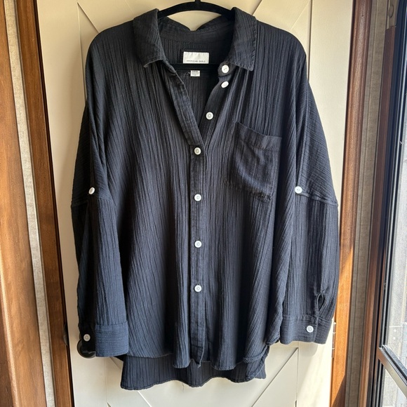 AE Perfect Button-Up Shirt in black size small oversized - Picture 1 of 7